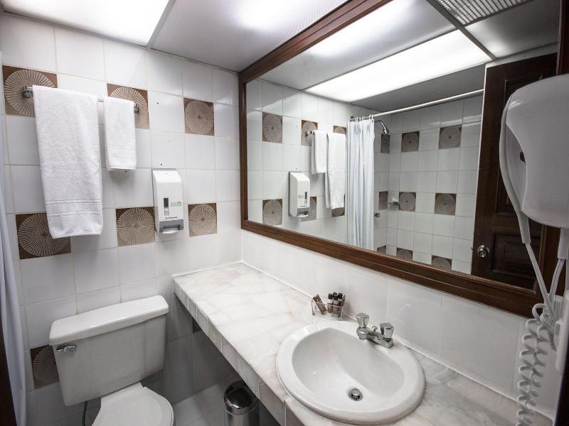 Hotel Presidente Cuenca Eksteriør bilde